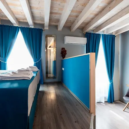 Nautica South - Old Town Gasthof