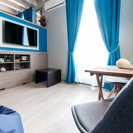 Maison d'hôtes Nautica South - Old Town