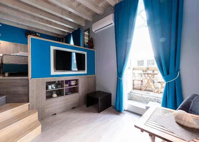 Nautica South - Old Town Pensionat