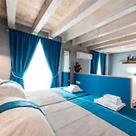 Nautica South - Old Town 3*