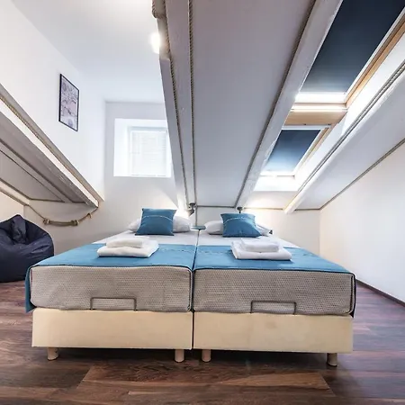 Nautica South - Old Town 4*